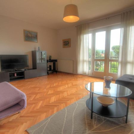 Apartman Lena Opatija Bagian luar foto