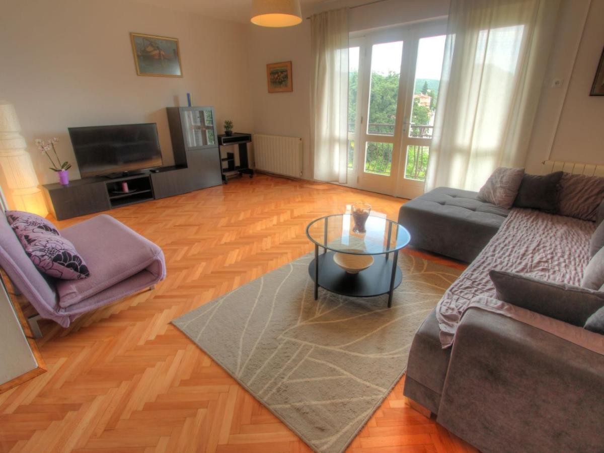Apartman Lena Opatija Bagian luar foto