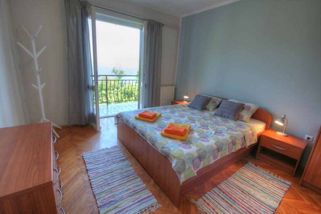 Apartman Lena Opatija Bagian luar foto