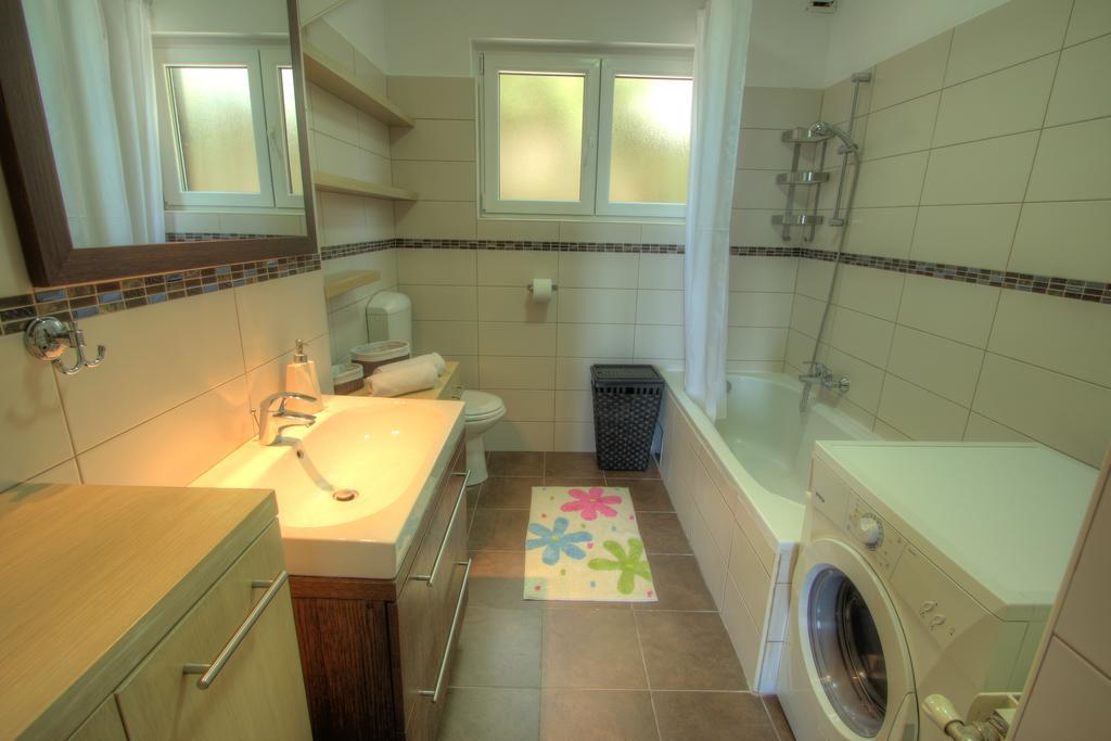 Apartman Lena Opatija Bagian luar foto