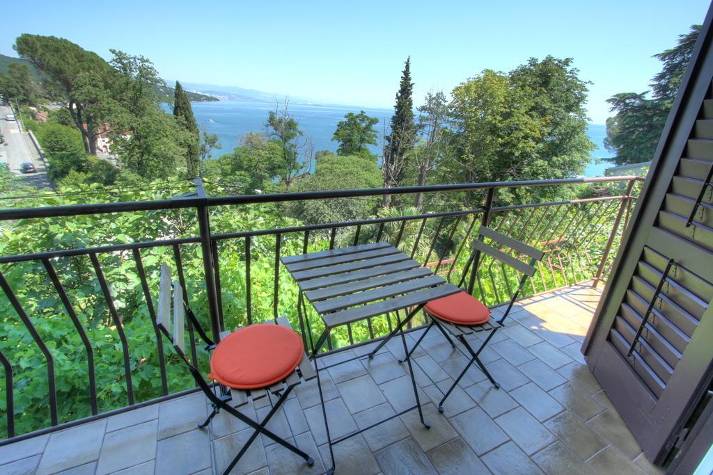 Apartman Lena Opatija Bagian luar foto